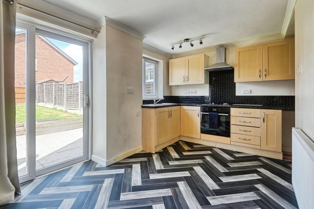 Additional image 5 of 3 bed semi-detached house for saleGreenheart, Tamworth B77