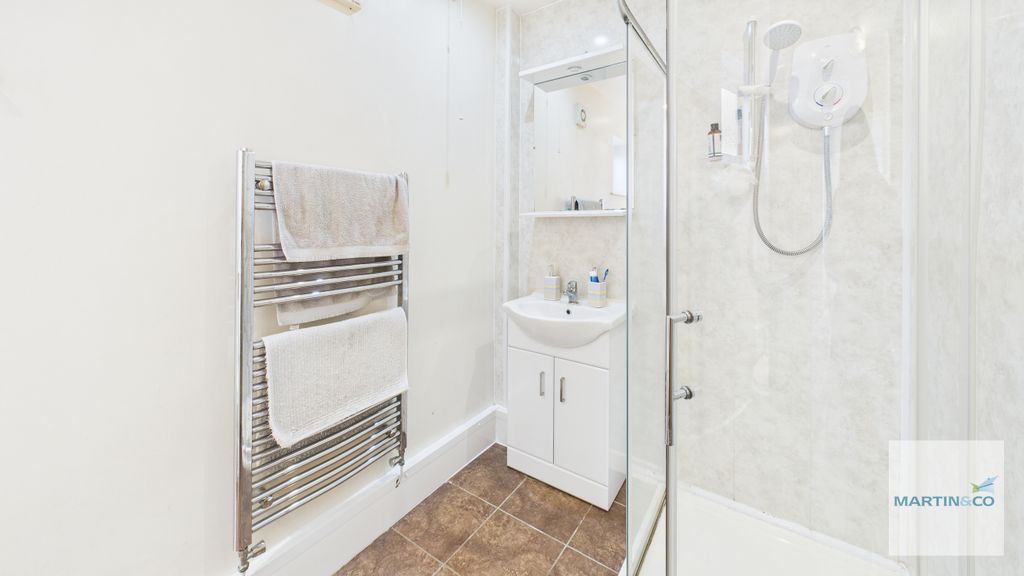 Additional image 5 of 3 bed semi-detached house for saleOrchard Close, Dosthill, Tamworth, Staffordshire B77