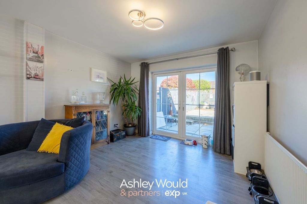 Additional image 3 of 3 bed semi-detached house for saleWindmill Grove, Kingswinford DY6