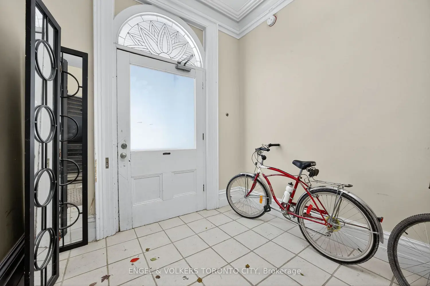 64 High Street photo 3