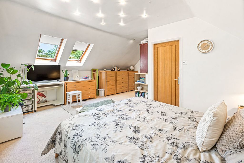 Additional image 18 of 5 bed detached house for saleWillowbrook House, Woodhouse Road, Quorn LE12