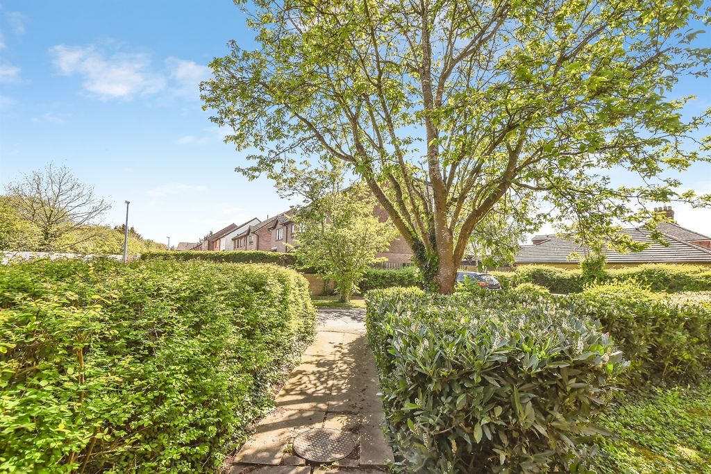 Additional image 10 of 1 bed flat for saleGlenville Close, Royal Wootton Bassett, Swindon SN4