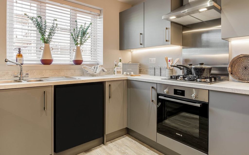 3 bed semi-detached house for saleCricket Lane, Lichfield WS14