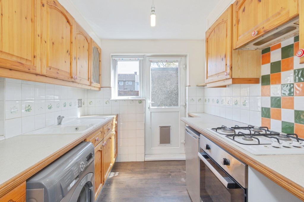 Additional image 3 of 2 bed end terrace house for saleFlamborough Road, Leicester LE5