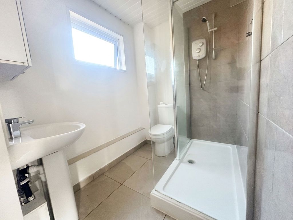 Additional image 4 of 4 bed terraced house for saleCollett Road, Leicester LE4