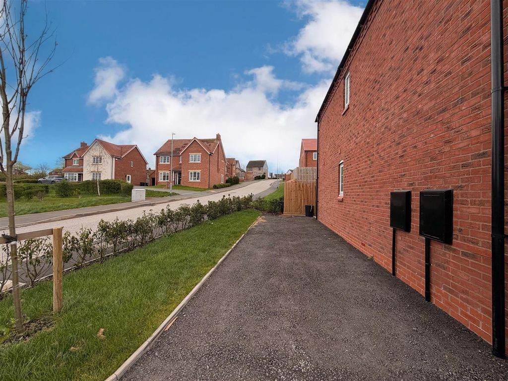 Additional image 16 of 3 bed semi-detached house for saleOakley Road, Shepshed, Loughborough LE12