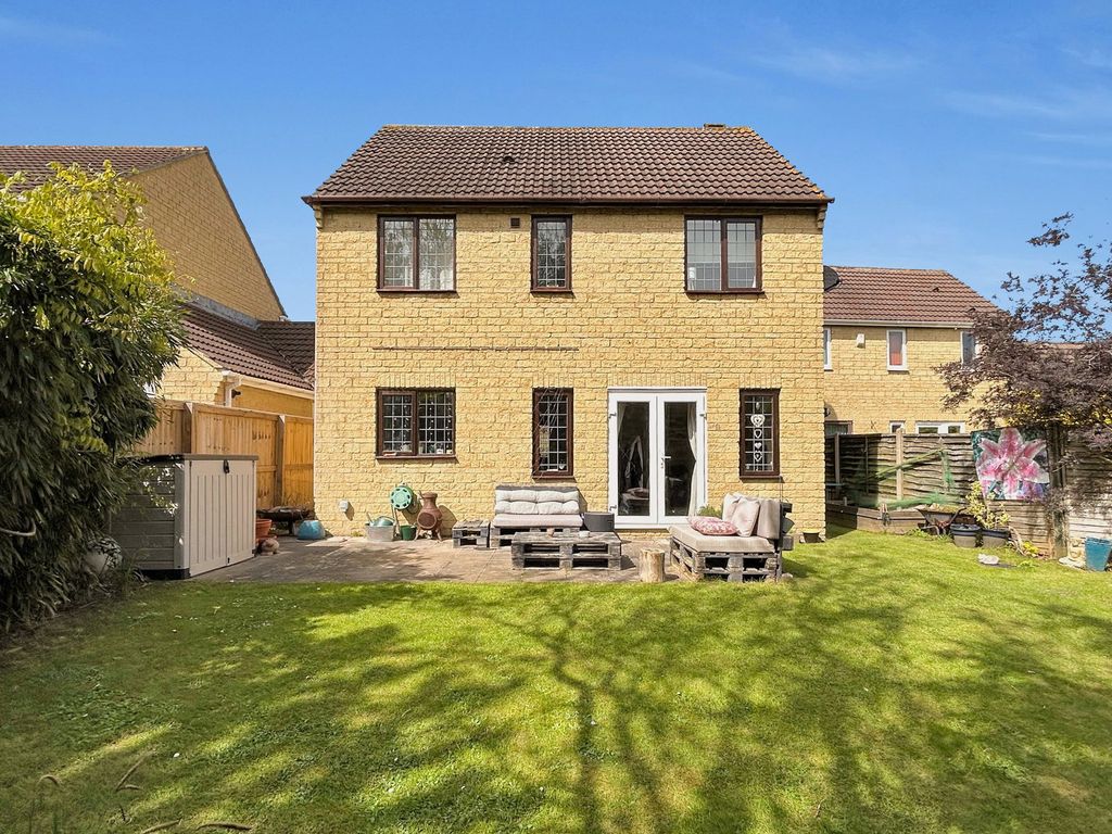Additional image 2 of 4 bed detached house for saleRiverside Drive, Monkton Park, Chippenham SN15