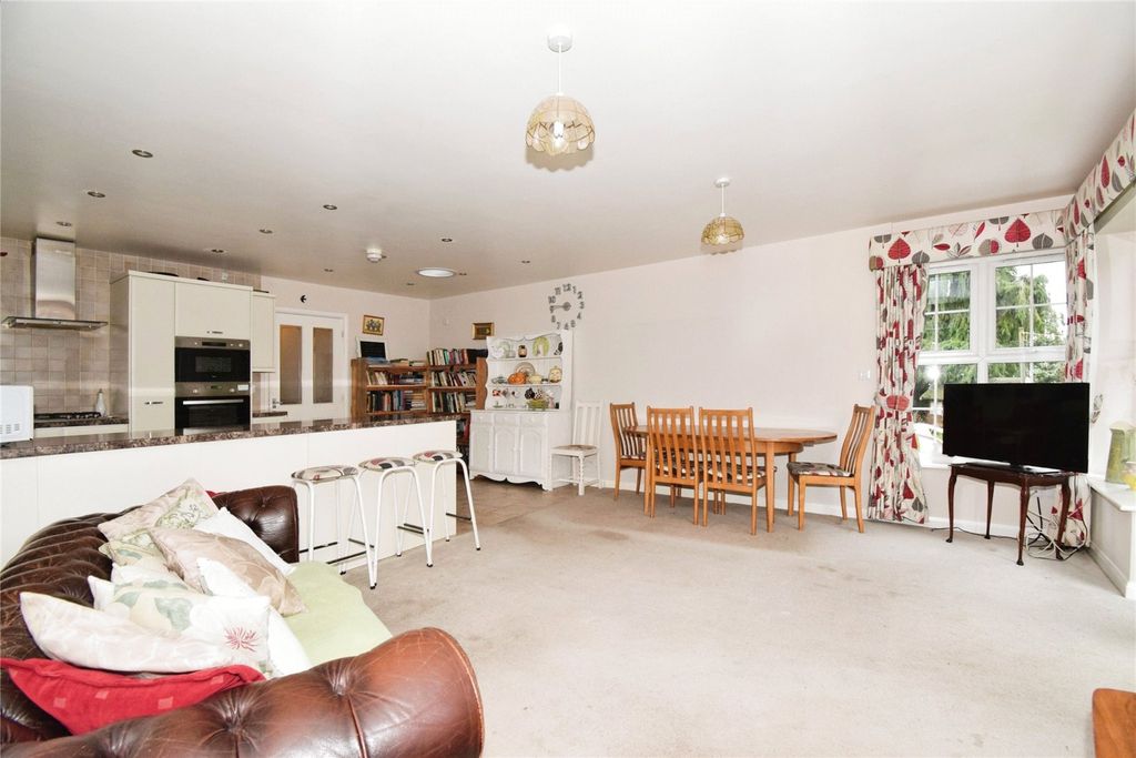 Additional image 3 of 3 bed detached house for saleThe Oval, Oadby, Leicester, Leicestershire LE2