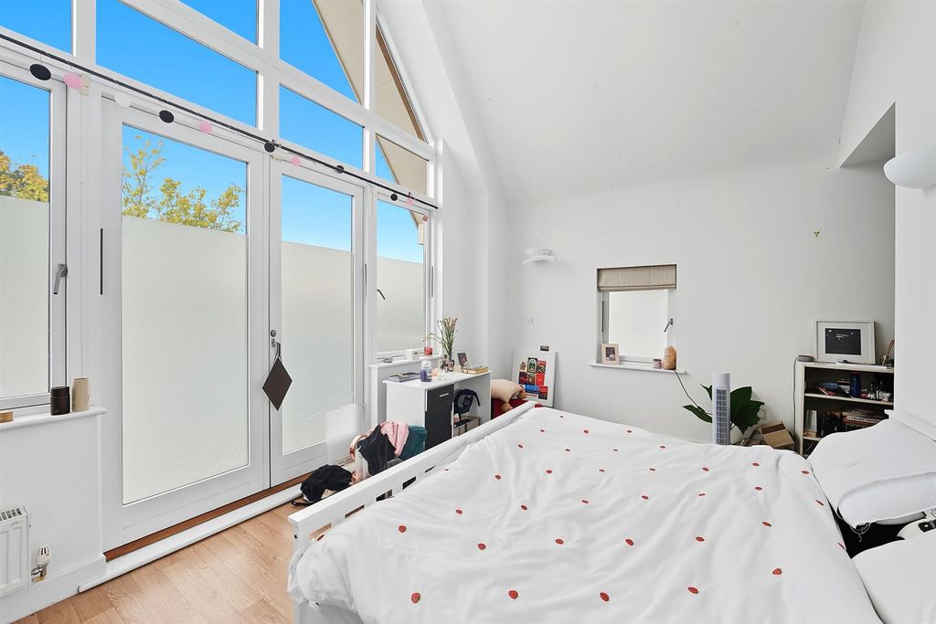 Additional image 24 of 5 bed detached house for saleFreshwater Drive, Weston, Cheshire CW2