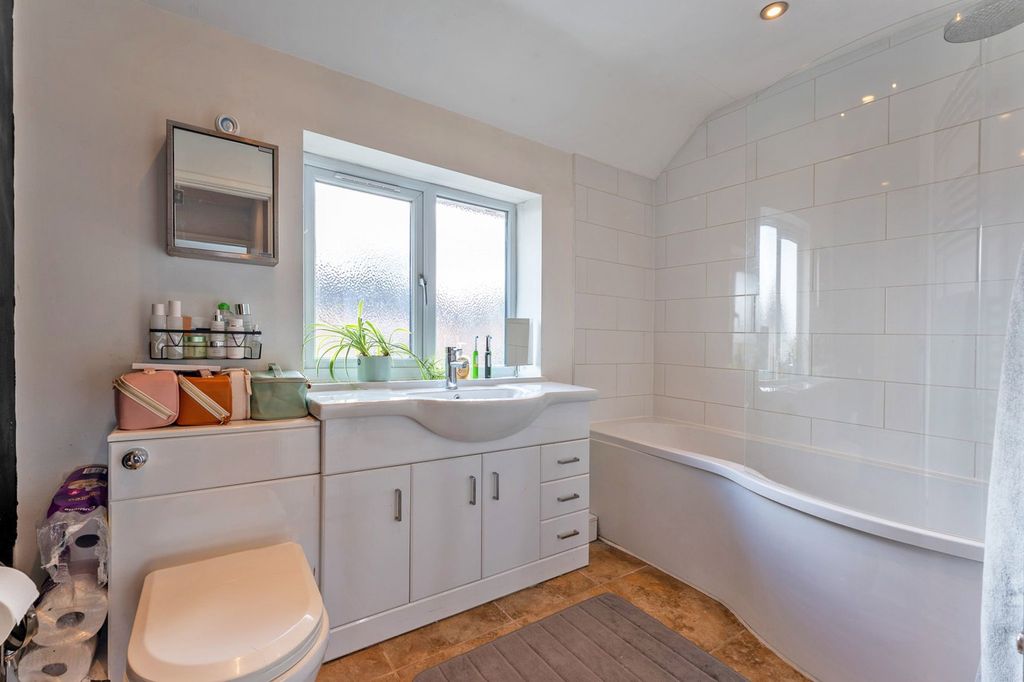 Additional image 11 of 4 bed semi-detached house for saleWest Street, Welford, Northampton, Northamptonshire NN6