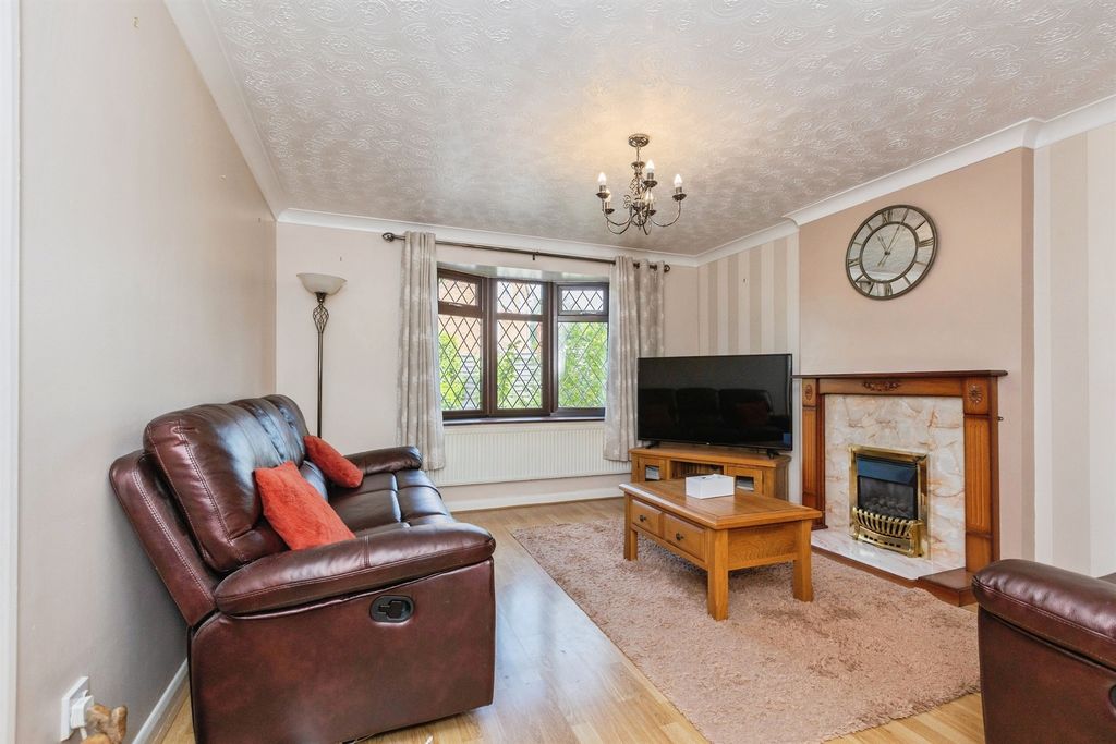 Additional image 4 of 3 bed detached house for saleTrafalgar Way, Glen Parva, Leicester LE2