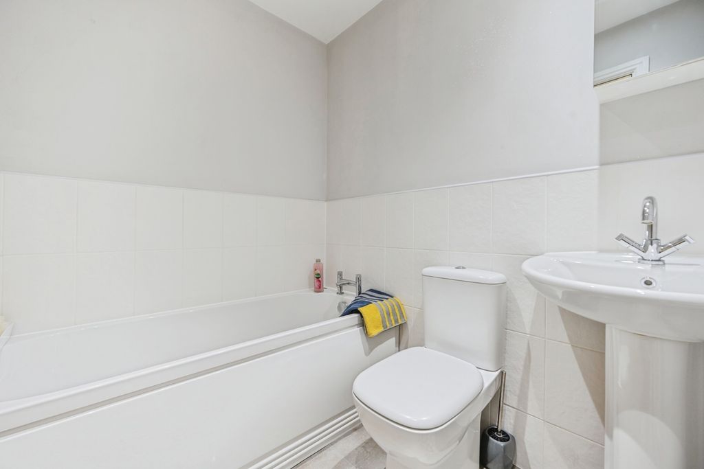 Additional image 10 of 3 bed town house for saleLowes Drive, Tamworth, Staffordshire B77