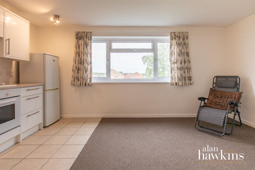 Additional image 4 of 1 bed flat for saleMarlborough Court, Royal Wootton Bassett SN4