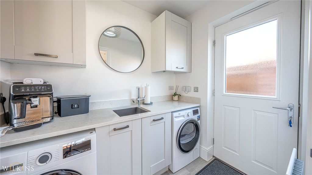 Additional image 12 of 4 bed detached house for saleRangemoor Crescent, Amington, Tamworth B77
