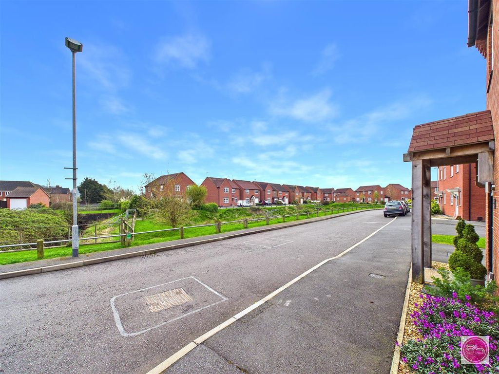 Additional image 3 of 3 bed detached house for saleCascade Close, Burton-On-Trent DE14