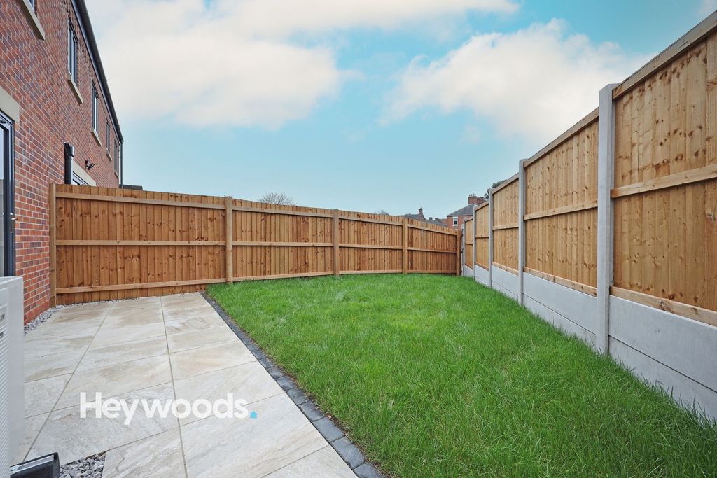 Additional image 42 of 3 bed town house for saleHeath Street, Newcastle ST5