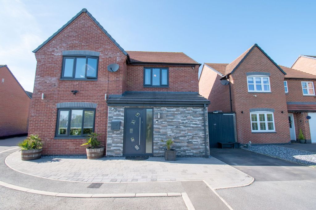 4 bed detached house for saleLadkin Close, Sileby LE12