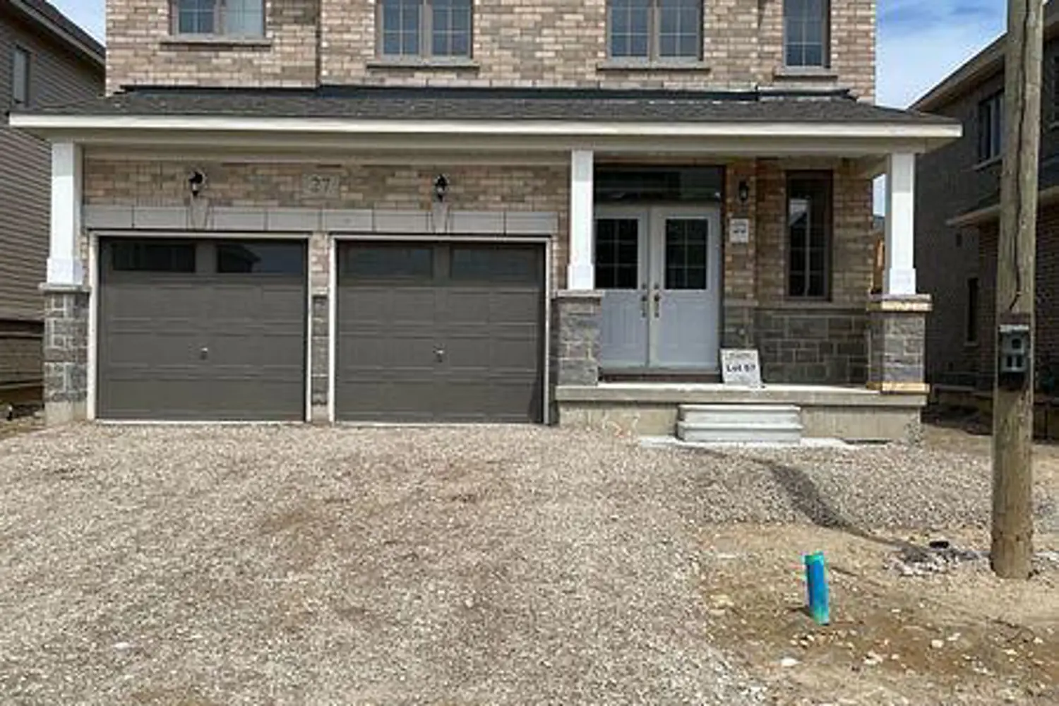 27 Aitchision Avenue