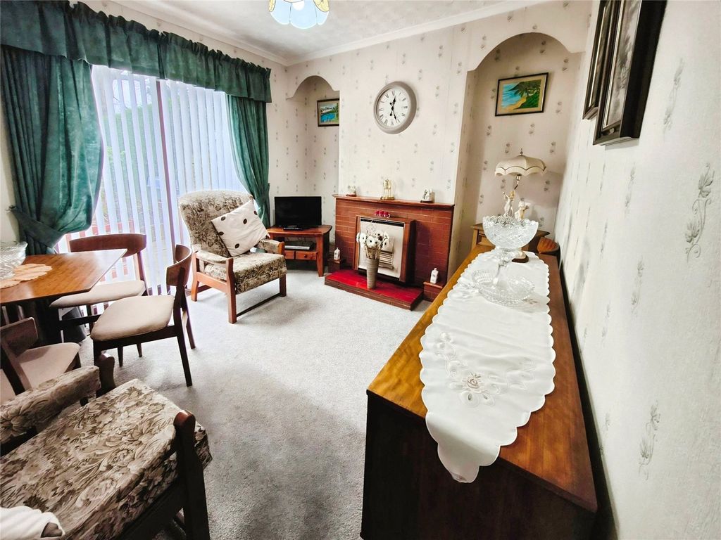 Additional image 3 of 3 bed semi-detached house for saleSimmons Road, Wolverhampton, West Midlands WV11