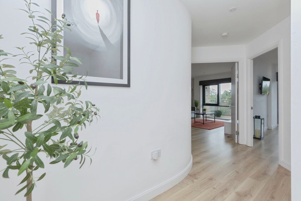 Additional image 4 of 2 bed flat for saleBath Lane, Leicester, Leicestershire LE3