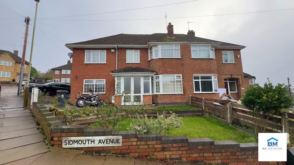 5 bed semi-detached house for saleSidmouth Avenue, Leicester LE5