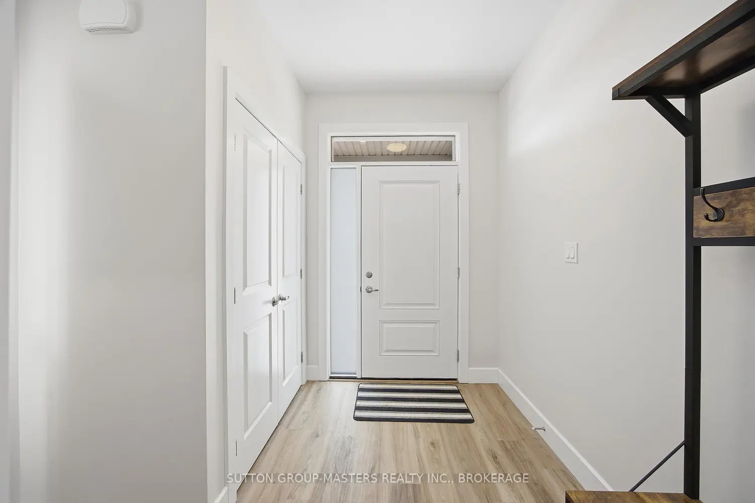 2711 Delmar Street photo 3