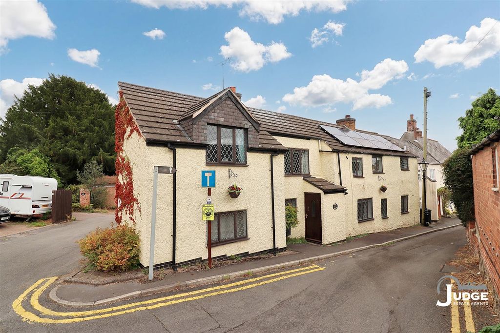 3 bed cottage for saleThe Nook, Markfield, Leicestershire LE67