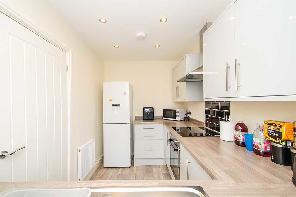 Additional image 7 of 2 bed property for saleRobinson Court, Chasetown, Burntwood WS7