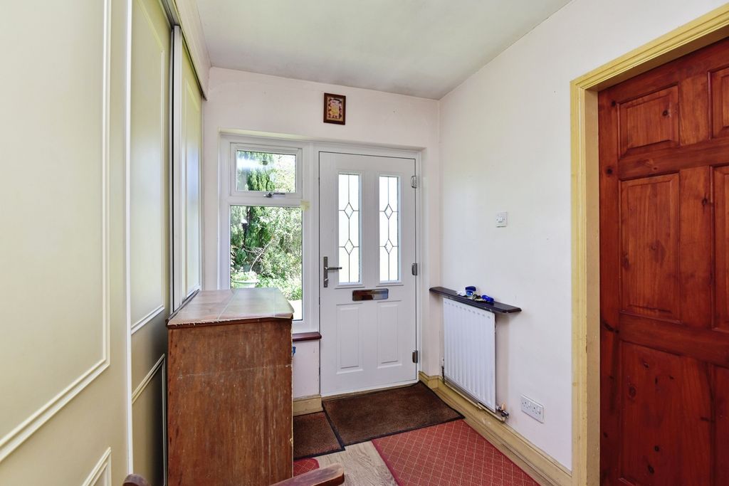 Additional image 9 of 3 bed semi-detached house for saleWestlands Avenue, Newcastle, Staffordshire ST5