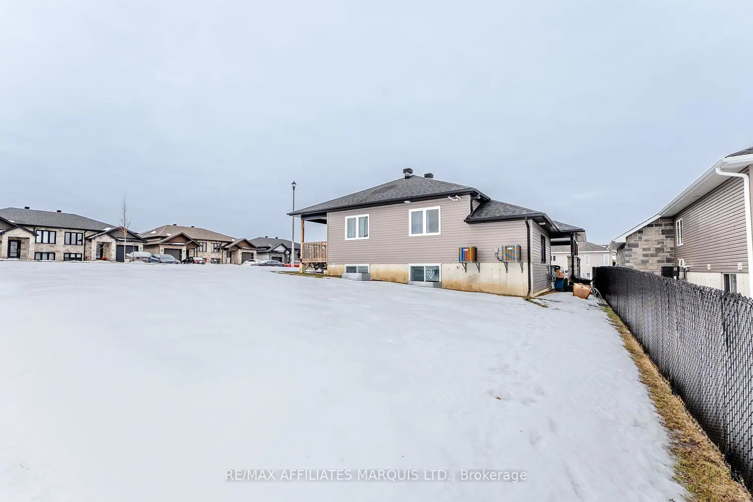 Additional image 6 of 2459 Watson Crescent