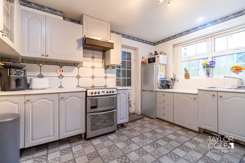 Additional image 5 of 3 bed detached bungalow for saleGlascote Road, Tamworth B77