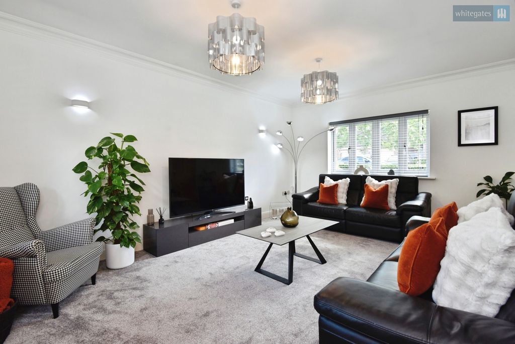 Additional image 4 of 7 bed detached house for saleHampstead Drive, Weston, Crewe, Cheshire CW2