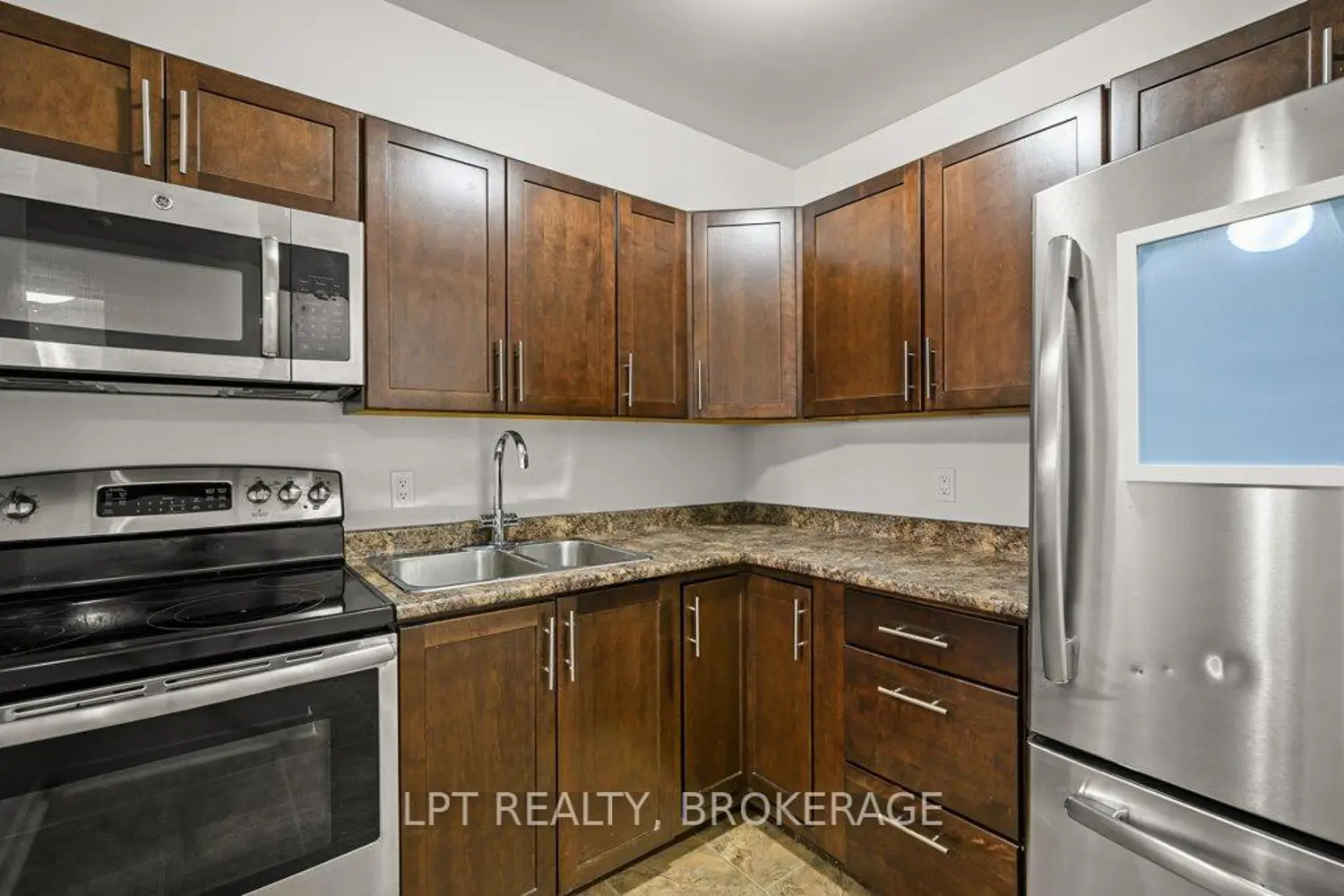 Additional image 5 of 310 Kingsdale Avenue 107