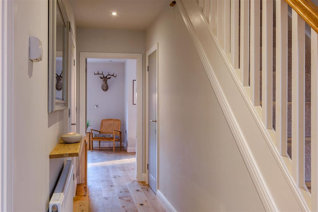 Additional image 3 of 4 bed detached house for saleDumore Hay Lane, Fradley WS13