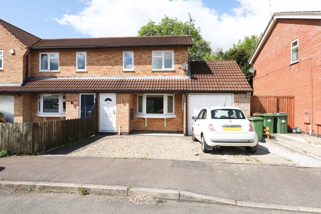 3 bed semi-detached house for saleKnights Close, Stoney Stanton, Leicester LE9