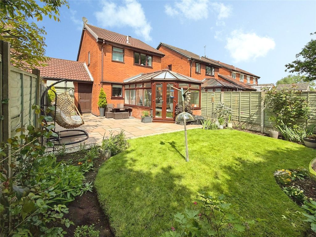 Additional image 2 of 3 bed link detached house for saleGoodwood Close, Stretton, Burton-On-Trent, Staffordshire DE13