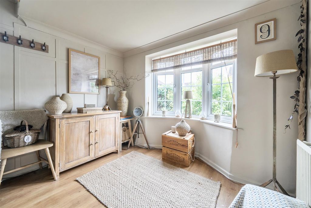 Additional image 4 of 5 bed detached house for saleBramble Drive, Chippenham SN15