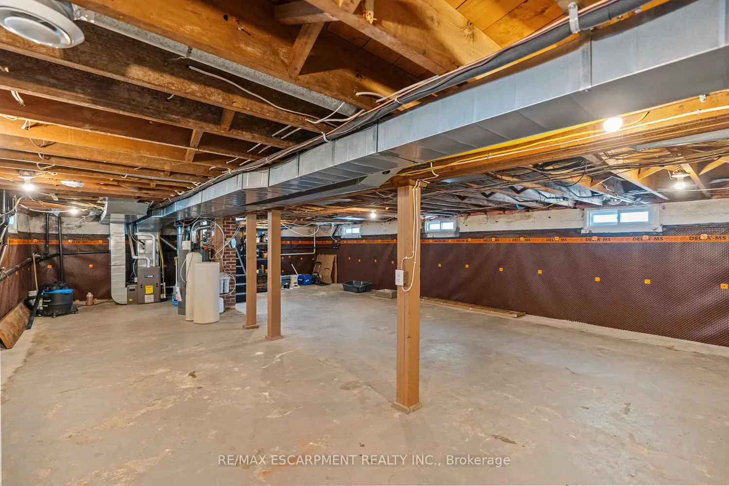 Additional image 13 of 17 Davis Street