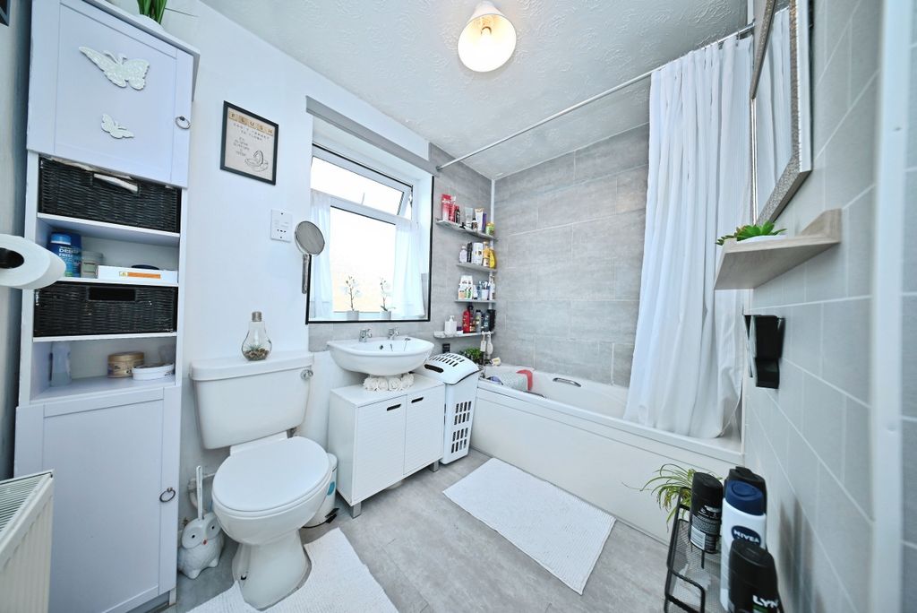 Additional image 16 of 3 bed terraced house for saleYarrow Close, Hamilton, Leicester, Leicestershire LE5