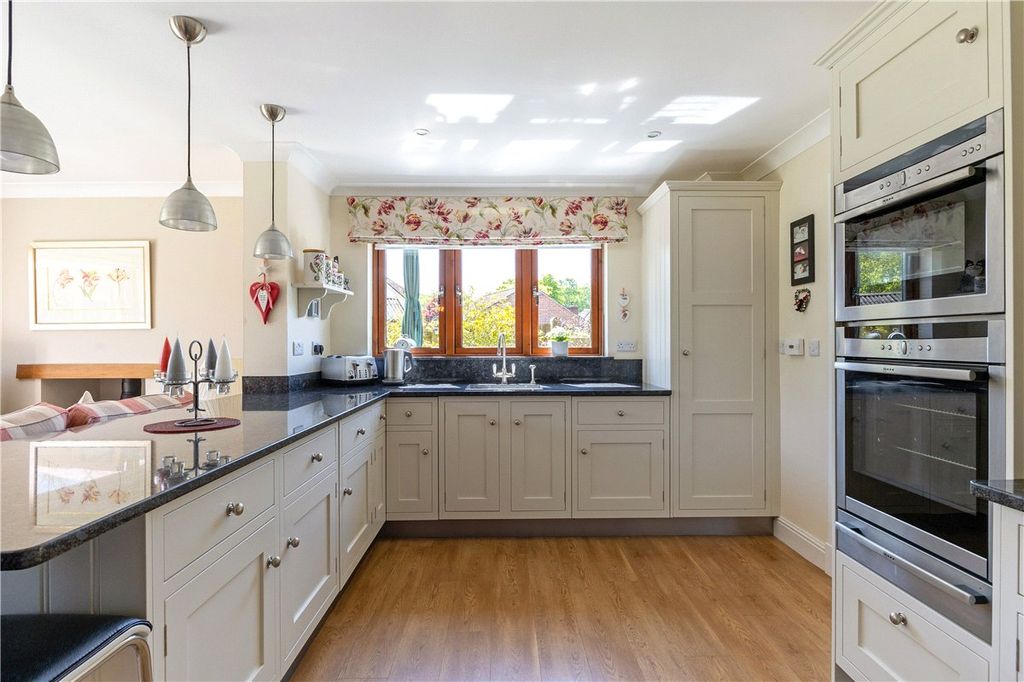 Additional image 7 of 5 bed detached house for saleGrafton Place, East Grafton, Marlborough, Wiltshire SN8