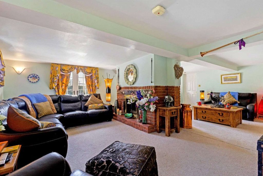 Additional image 3 of 4 bed detached house for salePall Mall, Burbage, Marlborough, Wiltshire SN8