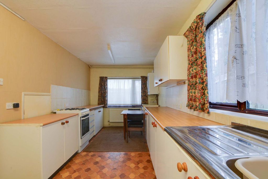 Additional image 3 of 3 bed semi-detached house for saleGodwin Avenue, Wigston, Leicester LE18