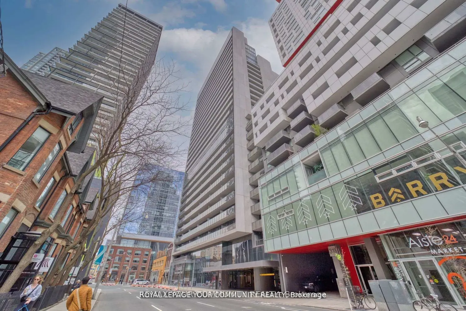 330 Richmond Street 1711