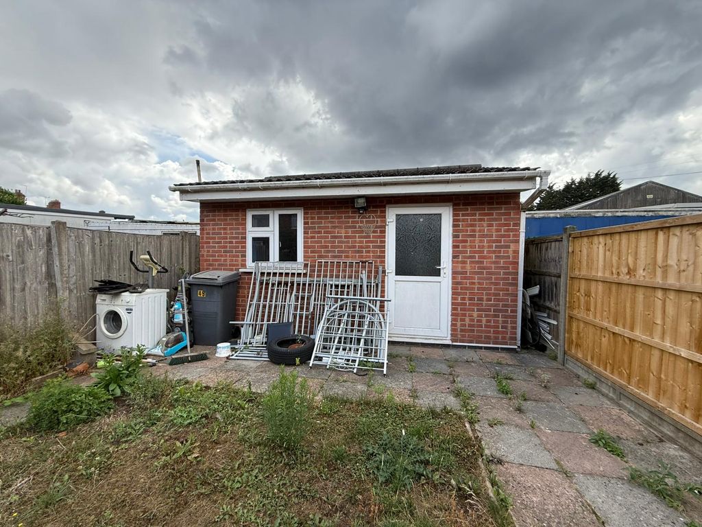 Additional image 15 of 3 bed semi-detached house for saleSt. Ives Road, Leicester LE4