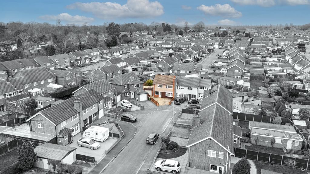 Additional image 36 of 3 bed semi-detached house for salePembroke Avenue, Wigston, Leicestershire LE18