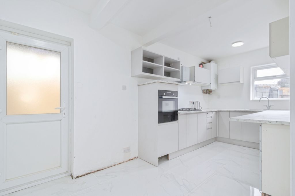 Additional image 9 of 3 bed semi-detached house for saleHockley Farm Road, Leicester LE3