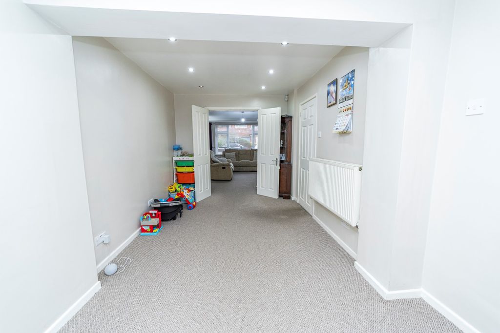 Additional image 4 of 4 bed semi-detached house for saleOriel Drive, Syston, Leicester LE7