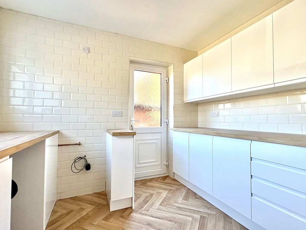 Additional image 8 of 3 bed semi-detached house for saleGeneva Drive, Westlands, Newcastle ST5