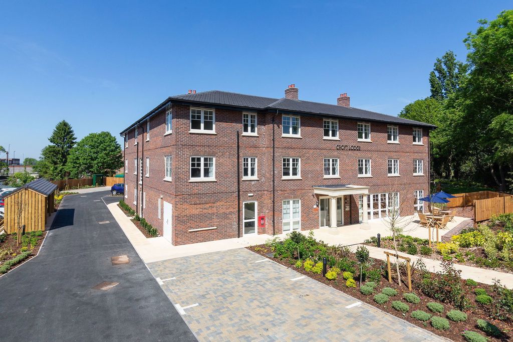 1 bed flat for saleThe Green, Aldridge, Walsall WS9