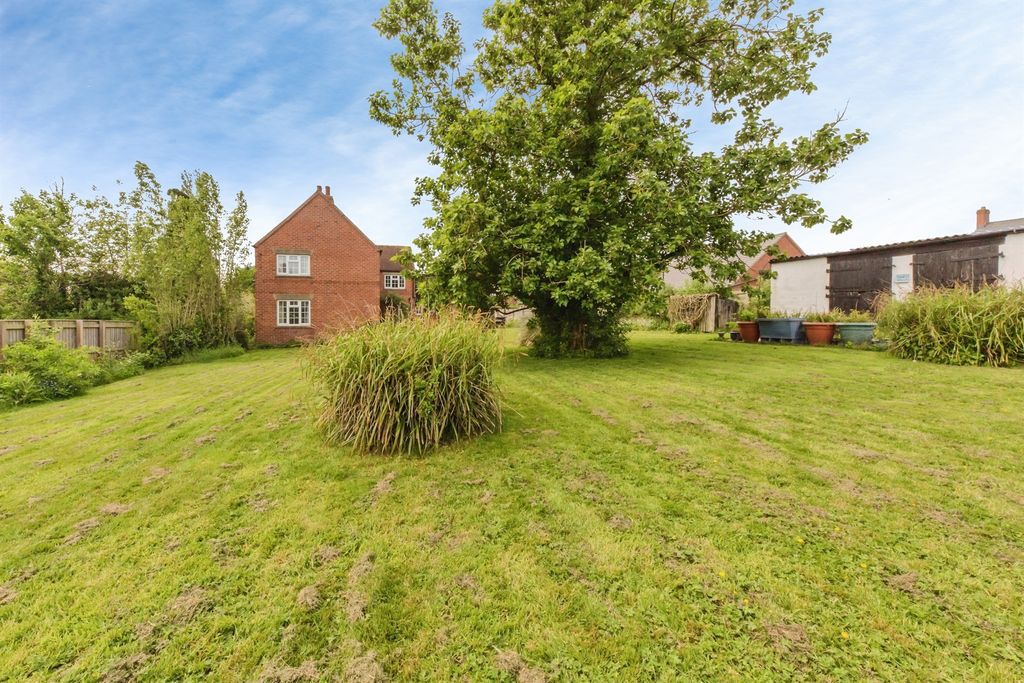 Additional image 2 of 4 bed detached house for saleOld Hall Farm, Marston Montgomery, Ashbourne DE6